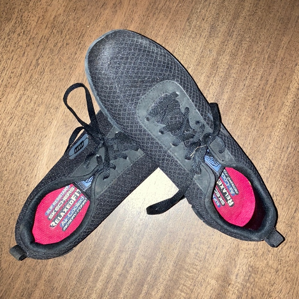 Black nonslip work shoes